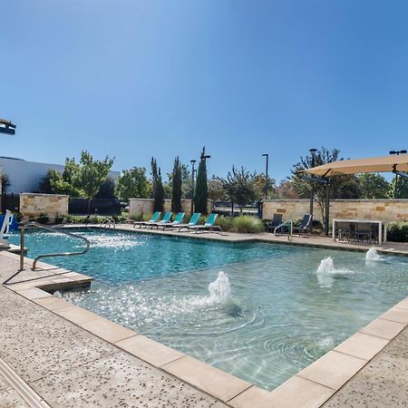 Home2 Suites By Hilton Dallas Addison Bagian luar foto
